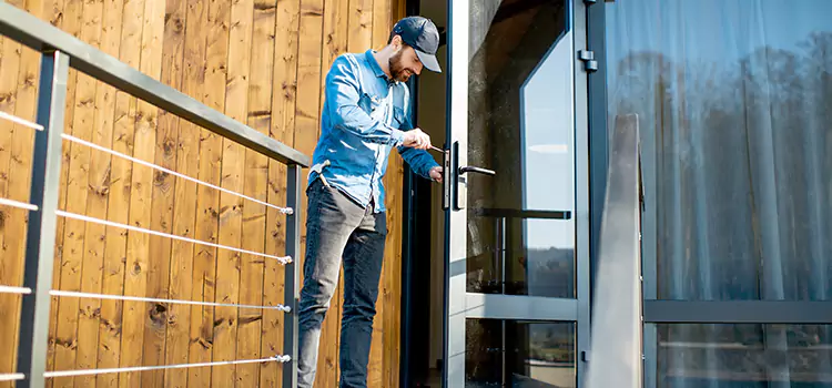Patio Screen Door Installation East St. Louis